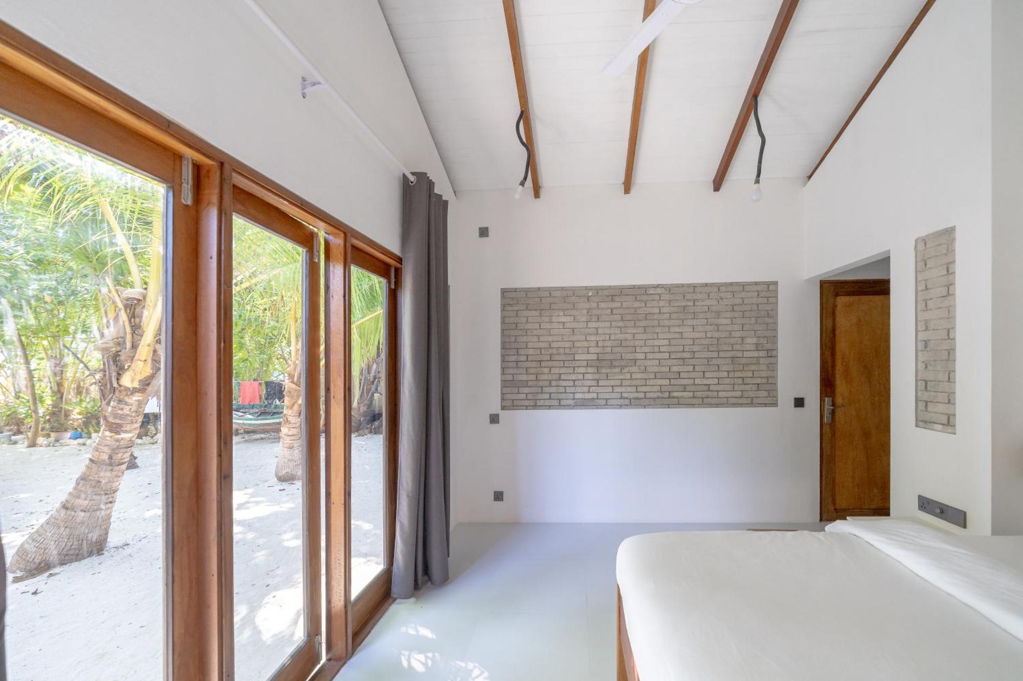 Brickwood Rasdhoo- Beach Front Exterior photo